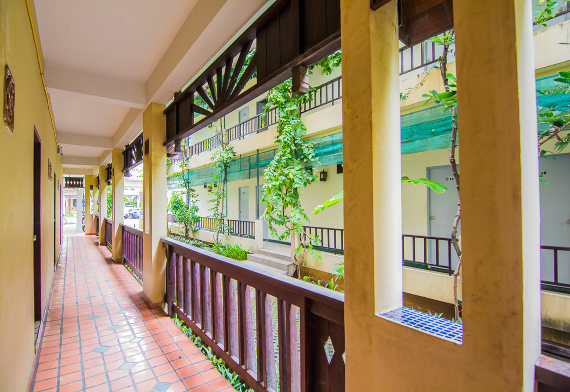 Sutus Court 2 Hotel Pattaya Ngoại thất bức ảnh
