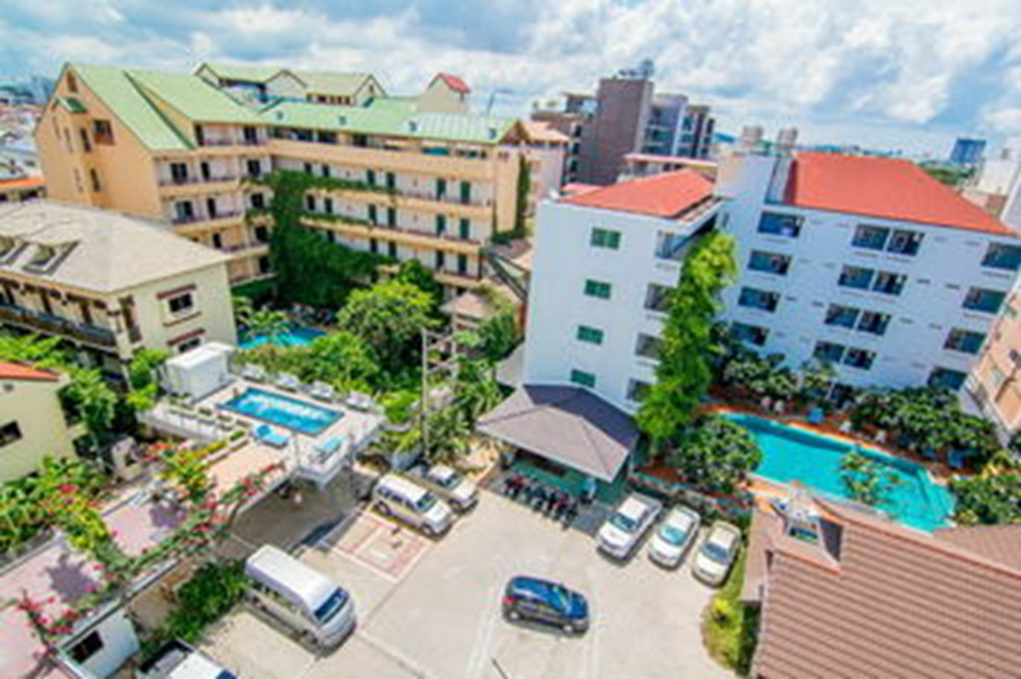 Sutus Court 2 Hotel Pattaya Ngoại thất bức ảnh